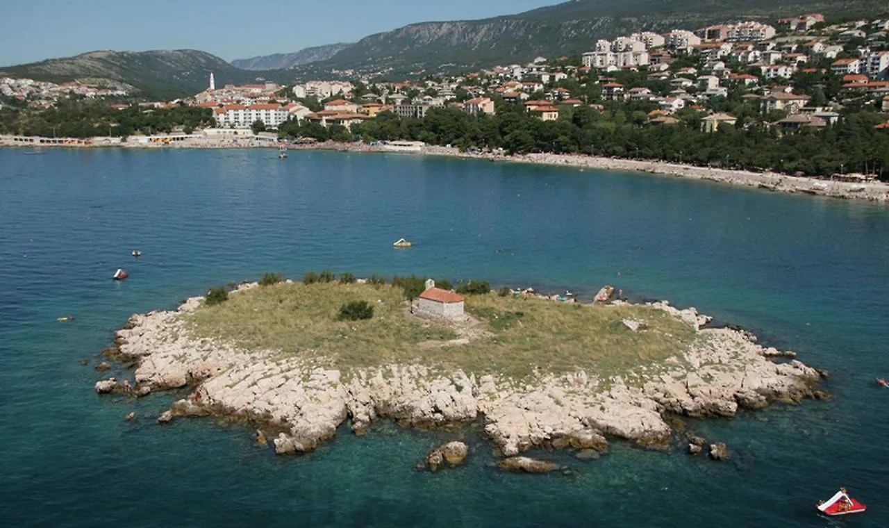 Apartments Tina Novi Vinodolski