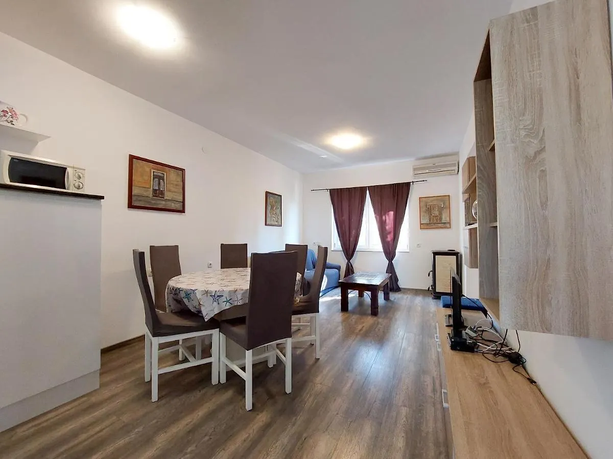 Apartments Tina Novi Vinodolski Croatia